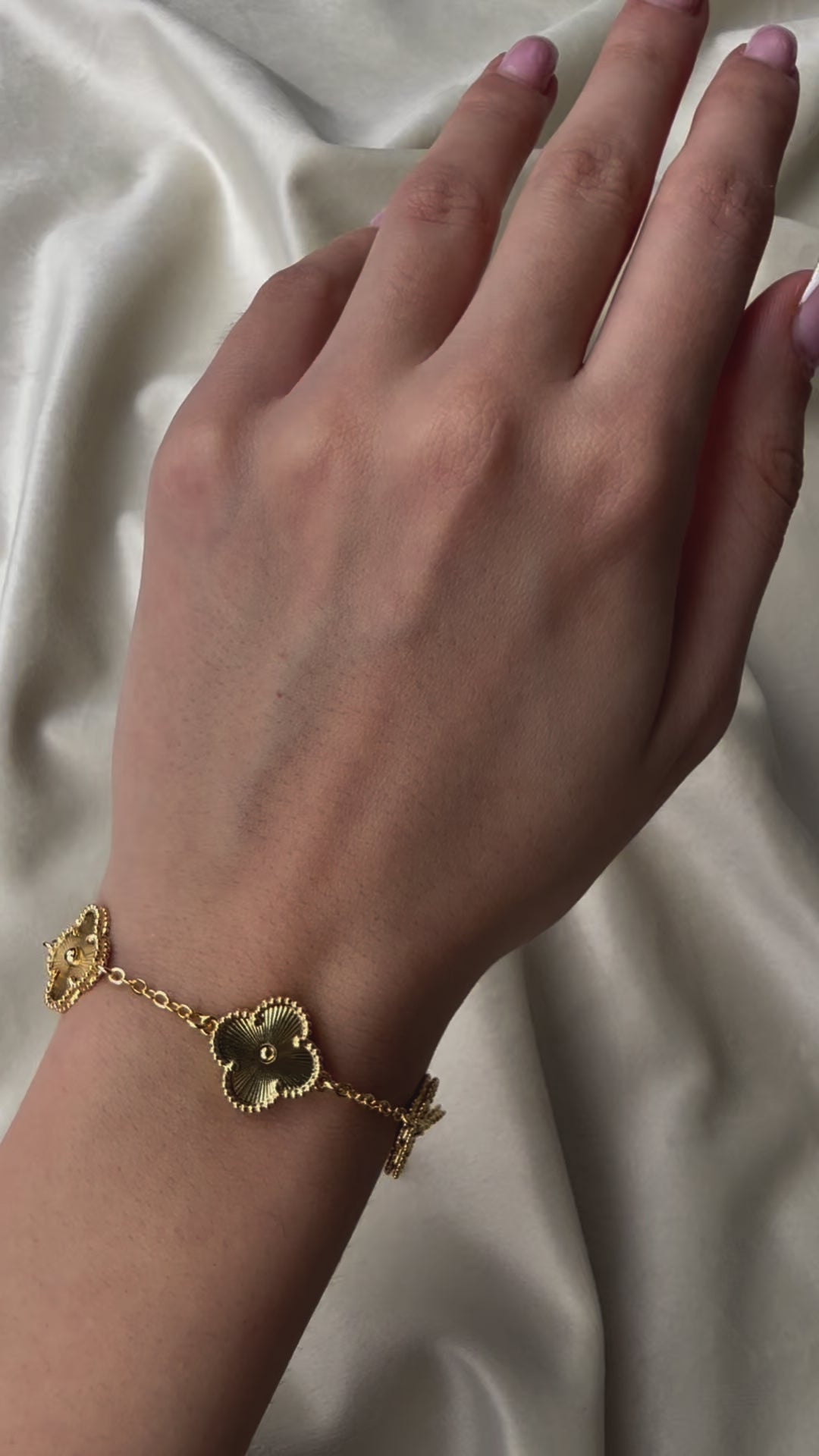 Byzylyk van cleef  me motive gold