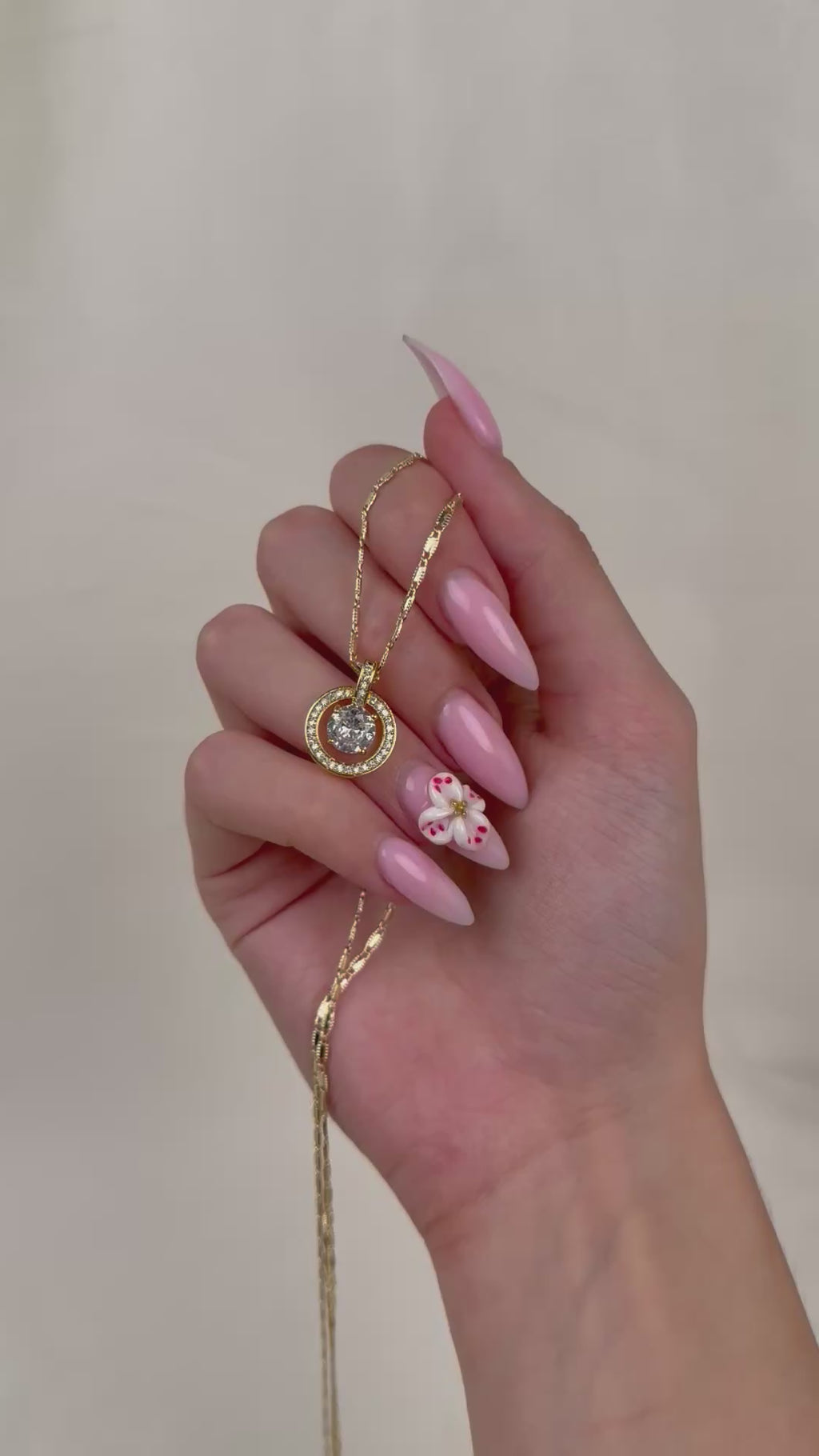 VARSE ME RRETH ME GURE