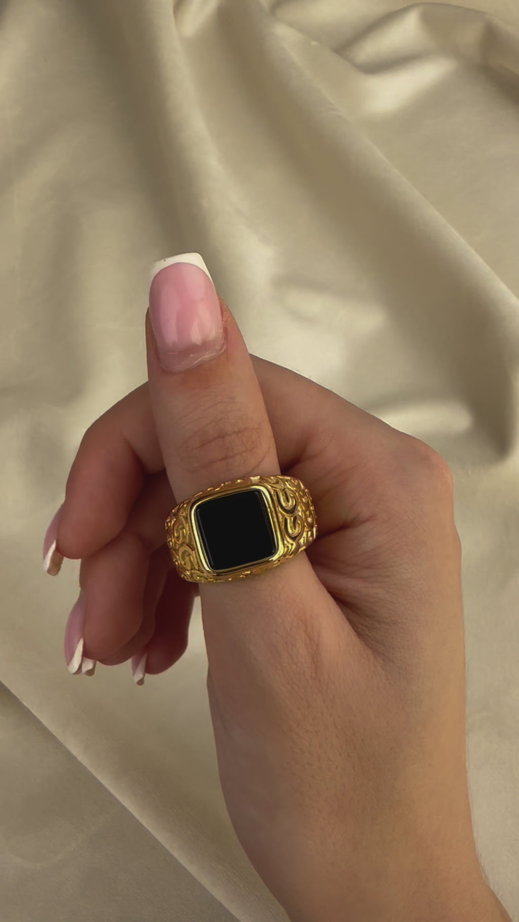 Unaze me detaje gold