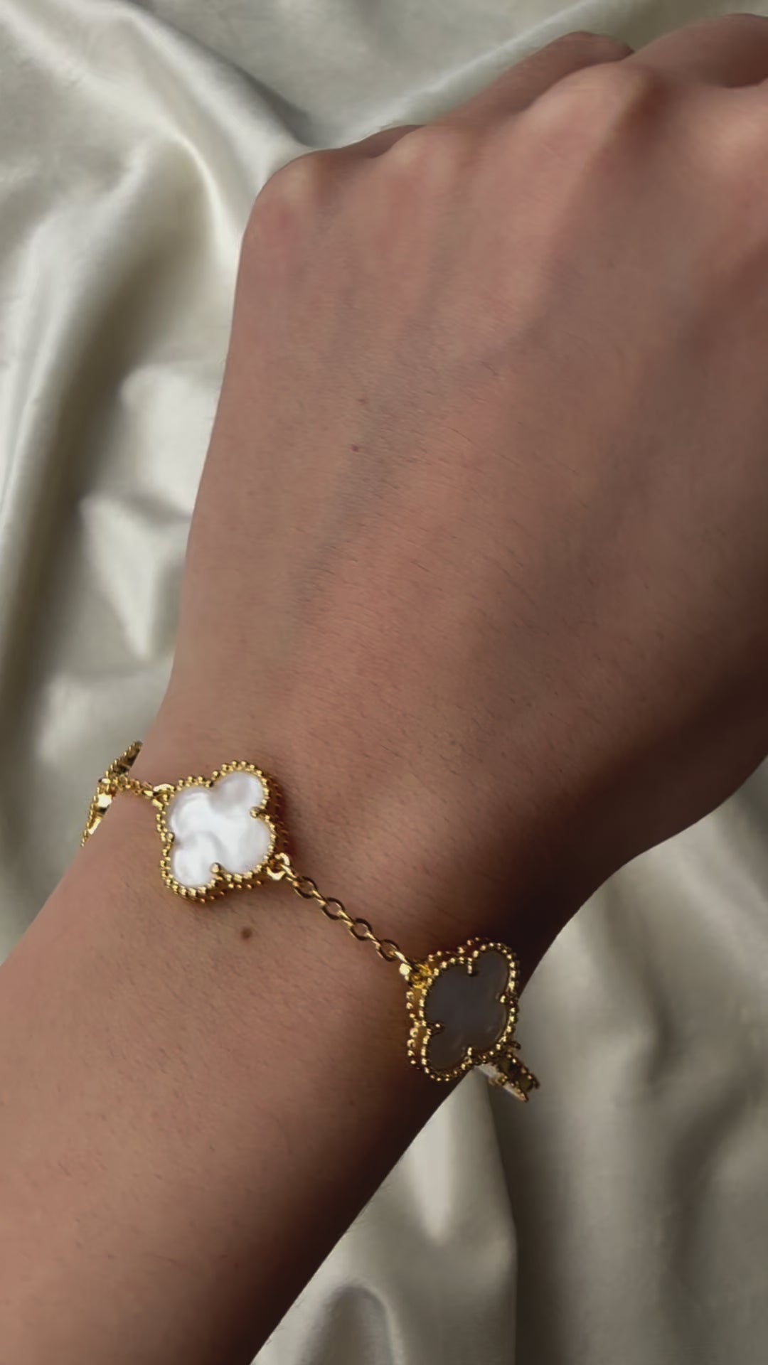 Byzylyk van cleef gold me lule te bardh